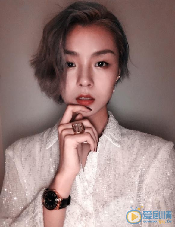 张婉清气质写真 张婉清气质写真