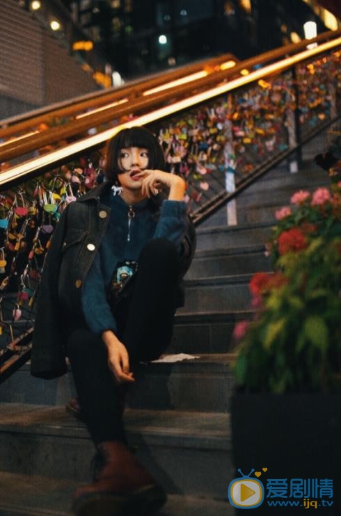 张婉清街拍写真 张婉清高清写真_张婉清高清剧照