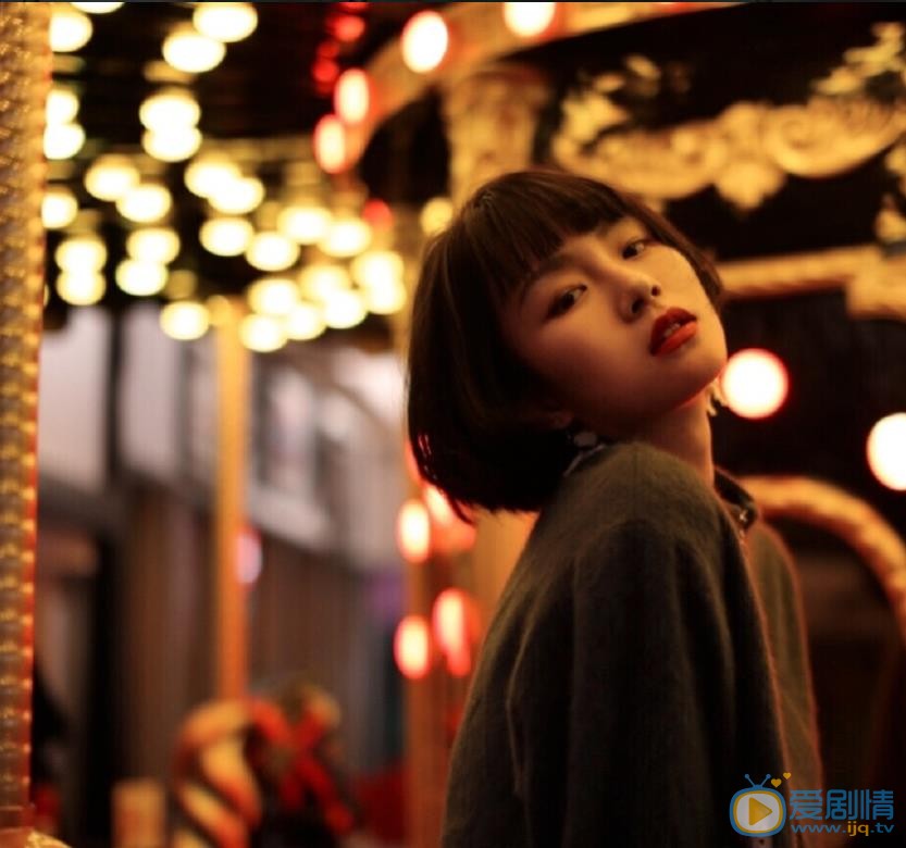 张婉清街拍写真 张婉清高清写真_张婉清高清剧照