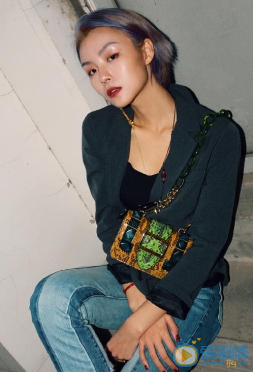 张婉清气质写真 张婉清高清写真_张婉清高清剧照