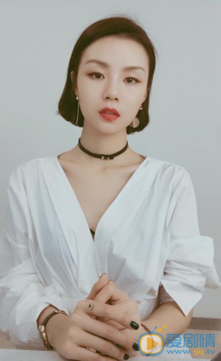张婉清气质写真 张婉清高清写真_张婉清高清剧照