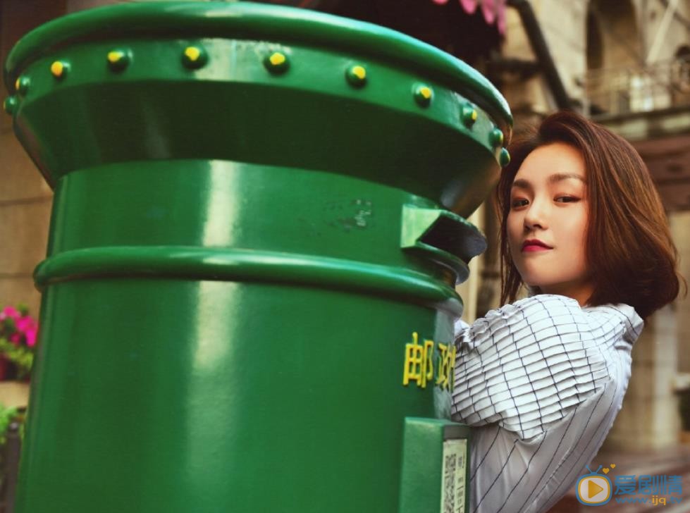 张婉清街拍写真 张婉清高清写真_张婉清高清剧照