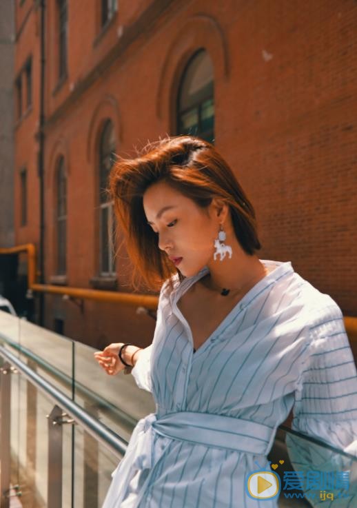 张婉清街拍写真 张婉清高清写真_张婉清高清剧照