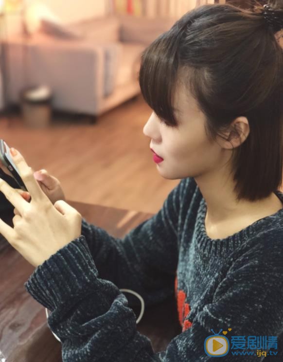 张婉清生活照 张婉清高清写真_张婉清高清剧照