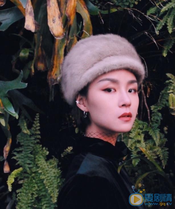 张婉清风景写真 张婉清高清写真_张婉清高清剧照