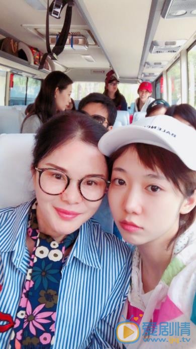 洪辰与他人合照 洪辰高清写真_洪辰高清剧照