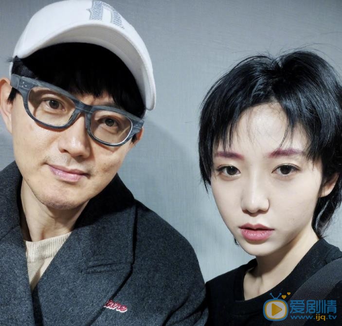 洪辰与他人合照 洪辰高清写真_洪辰高清剧照