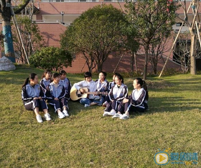 洪辰与他人合照 洪辰高清写真_洪辰高清剧照