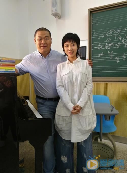 洪辰与他人合照 洪辰高清写真_洪辰高清剧照