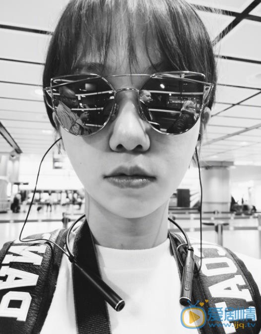 洪辰自拍照 洪辰高清写真_洪辰高清剧照