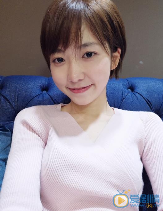 洪辰自拍照 洪辰高清写真_洪辰高清剧照