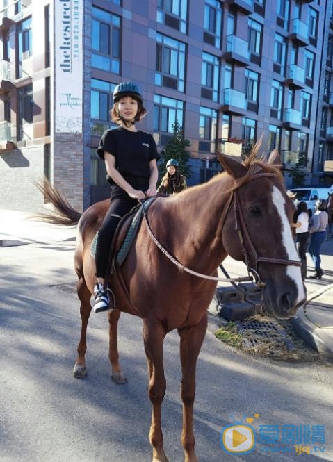 洪辰生活照 洪辰高清写真_洪辰高清剧照