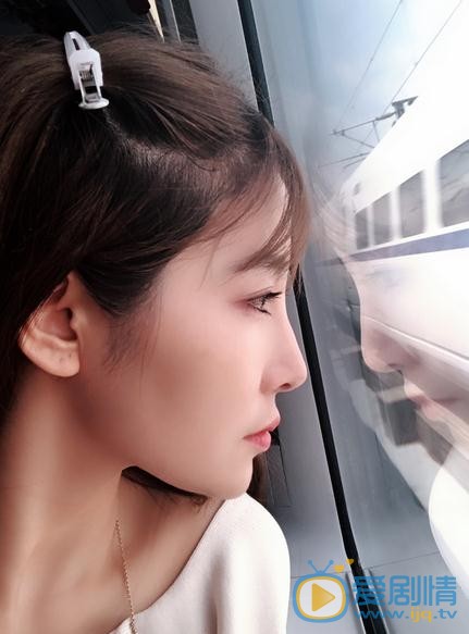 李芯逸生活照 李芯逸高清写真_李芯逸高清剧照