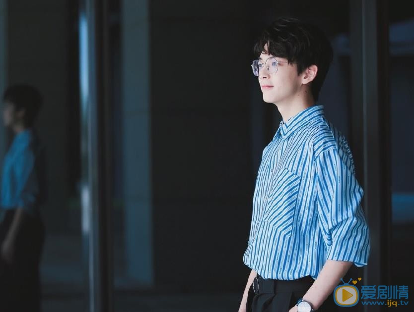 王嘉萌时尚街拍 王嘉萌高清写真_王嘉萌高清剧照
