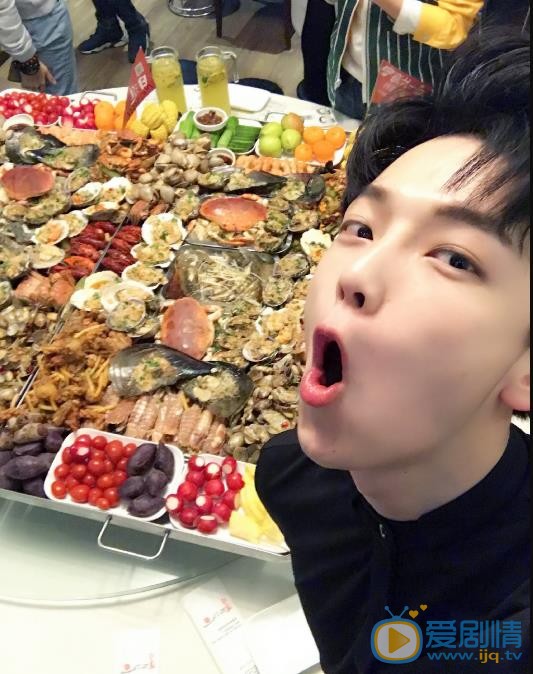 王嘉萌逗比表情包 王嘉萌高清写真_王嘉萌高清剧照