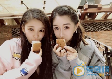陆翊与他人合照 陆翊高清写真_陆翊高清剧照