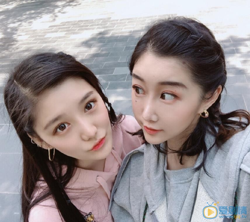 陆翊与他人合照 陆翊高清写真_陆翊高清剧照