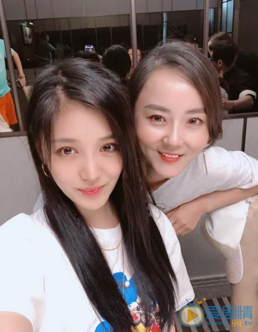 陆翊与他人合照 陆翊高清写真_陆翊高清剧照