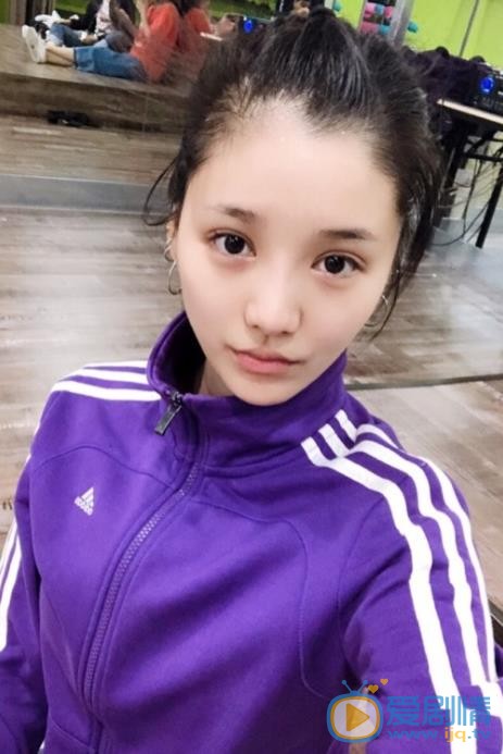 陆翊自拍照 陆翊高清写真_陆翊高清剧照