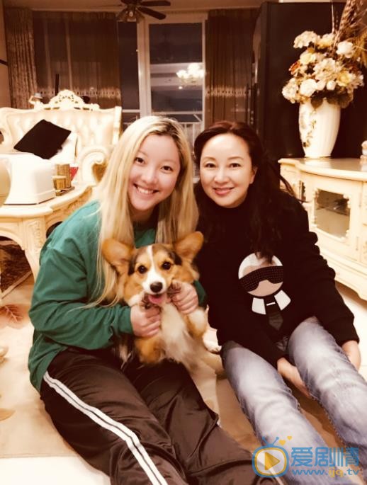 莫安琪自拍照 莫安琪高清写真_莫安琪高清剧照