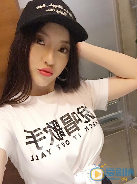 莫安琪自拍照 莫安琪高清写真_莫安琪高清剧照