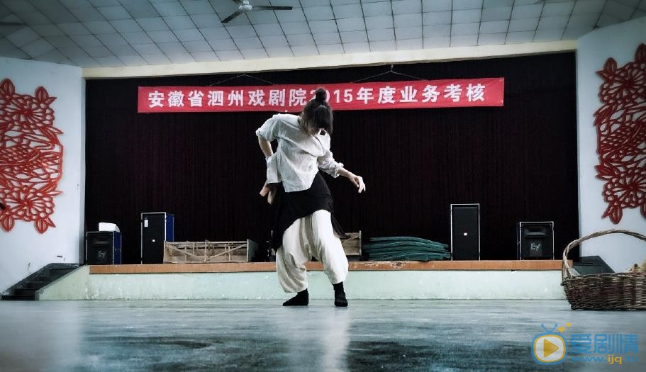 骆文博幕后练舞照 骆文博高清写真_骆文博高清剧照