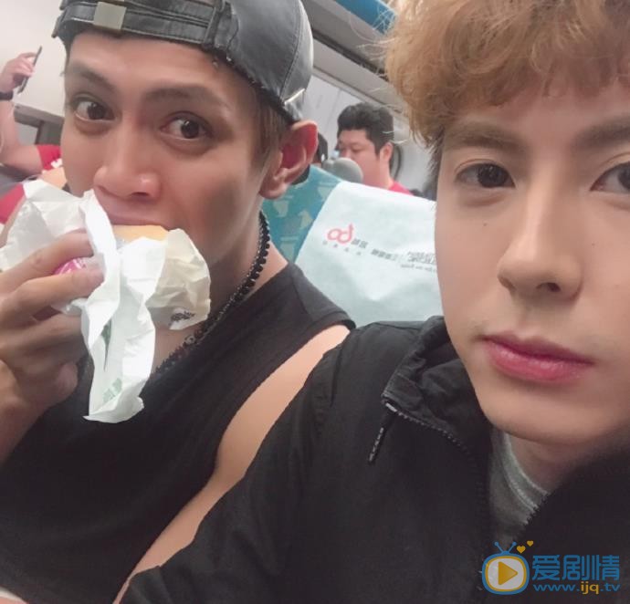 陈向熙与他人合照 陈向熙高清写真_陈向熙高清剧照