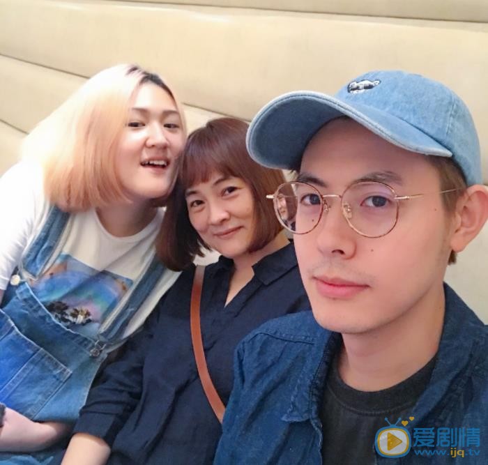 陈向熙与他人合照 陈向熙高清写真_陈向熙高清剧照