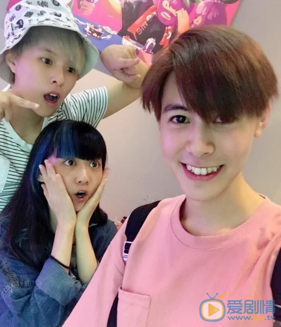 陈向熙与他人合照 陈向熙高清写真_陈向熙高清剧照