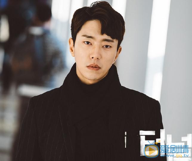 尹贤敏《隧道》剧照 尹贤敏高清写真_尹贤敏高清剧照