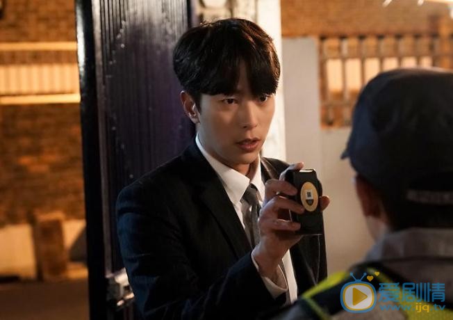 尹贤敏《魔女的法庭》剧照 尹贤敏高清写真_尹贤敏高清剧照