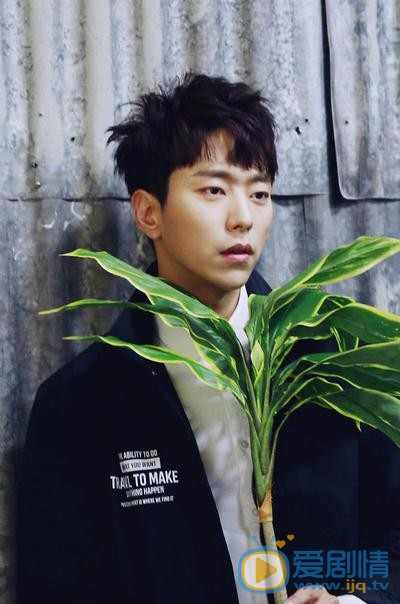 尹贤敏帅气写真 尹贤敏高清写真_尹贤敏高清剧照