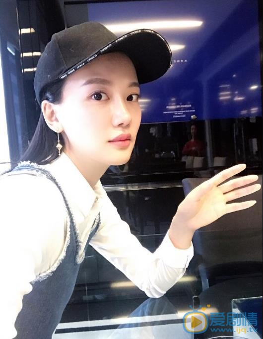唐于鸿生活照 唐于鸿高清写真_唐于鸿高清剧照