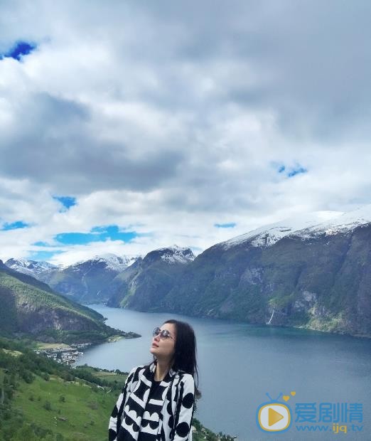 唐于鸿旅行照 唐于鸿高清写真_唐于鸿高清剧照