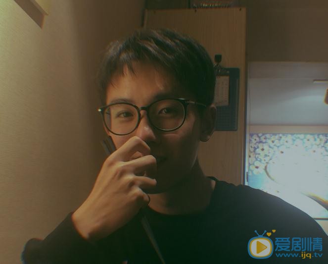 张耀生活照 张耀高清写真_张耀高清剧照