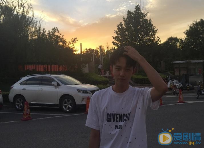 张耀生活照 张耀高清写真_张耀高清剧照