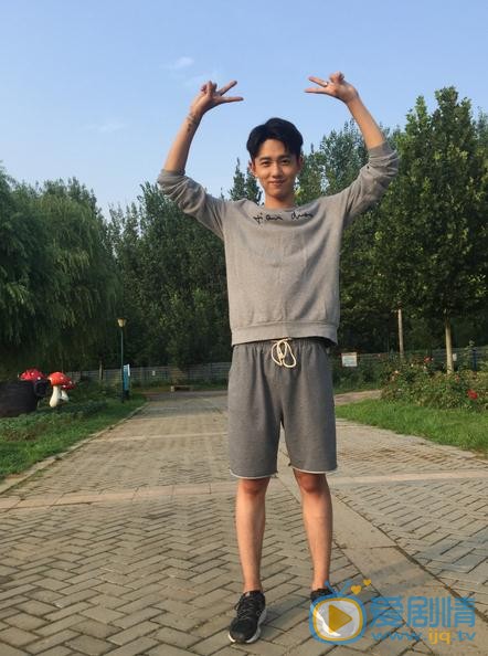 张耀生活照 张耀高清写真_张耀高清剧照