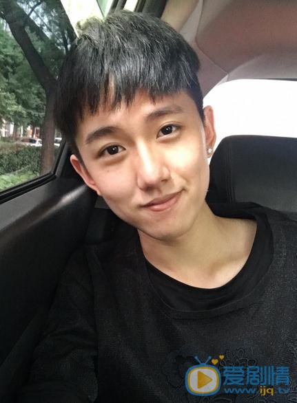 张耀生活照 张耀高清写真_张耀高清剧照