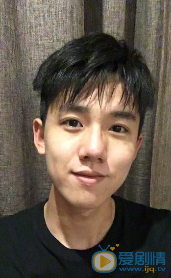 张耀生活照 张耀高清写真_张耀高清剧照