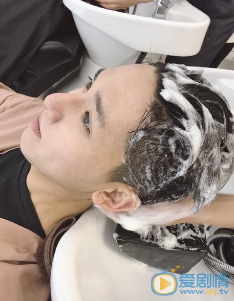 张耀生活照 张耀高清写真_张耀高清剧照