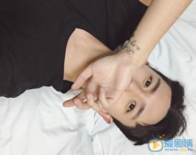 张耀生活照 张耀高清写真_张耀高清剧照