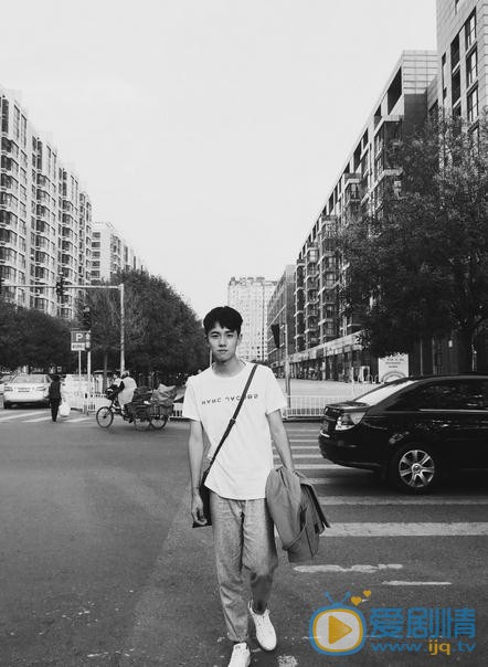 张耀生活照 张耀高清写真_张耀高清剧照