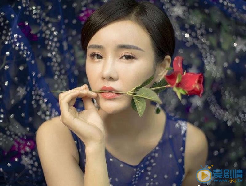郑宜涵街拍写真 郑宜涵高清写真_郑宜涵高清剧照