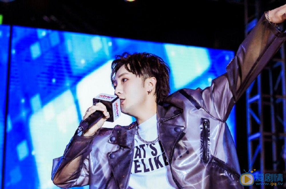 宋秉洋演唱会现场照 宋秉洋高清写真_宋秉洋高清剧照