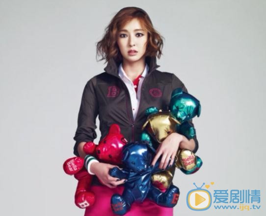 李多喜杂志写真 李多喜高清写真_李多喜高清剧照