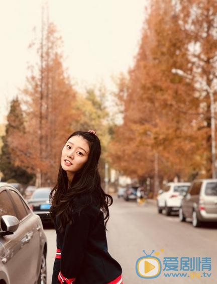 李嘉慧秋色写真 李嘉慧高清写真_李嘉慧高清剧照