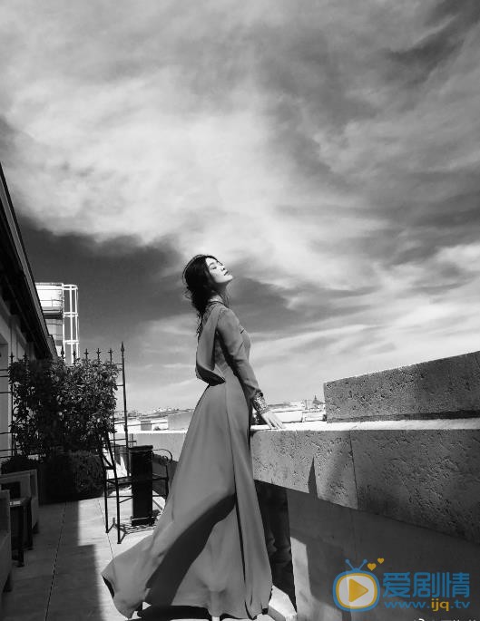 田海蓉靓丽街拍 田海蓉高清写真_田海蓉高清剧照