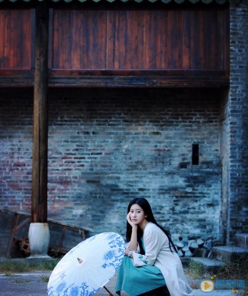 黄莞乔户外写真 黄莞乔高清写真_黄莞乔高清剧照