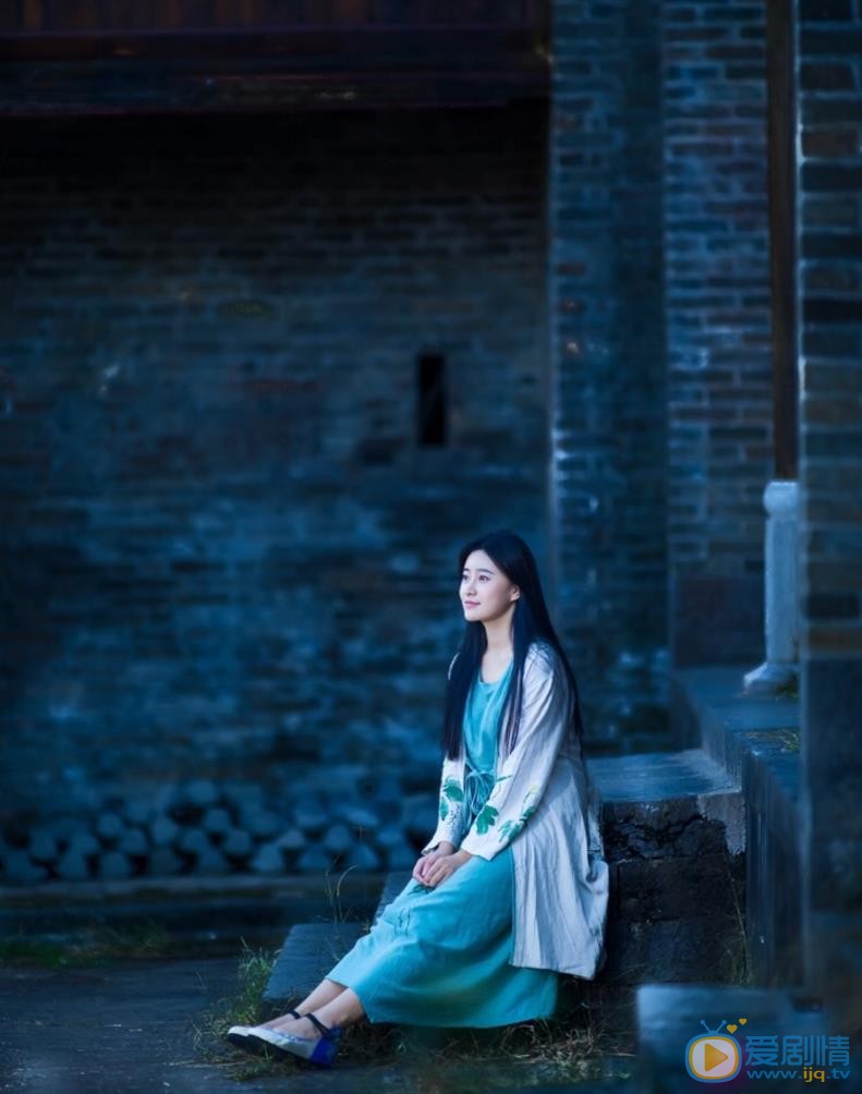 黄莞乔户外写真 黄莞乔高清写真_黄莞乔高清剧照