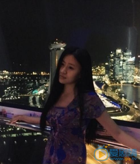 黄莞乔街拍照 黄莞乔高清写真_黄莞乔高清剧照